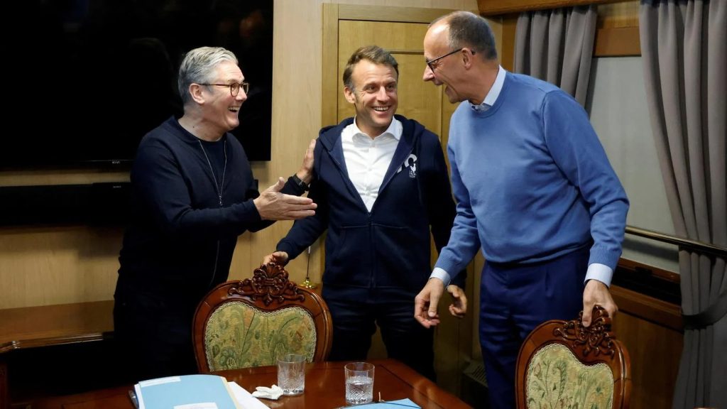 Spitzentreffen in Kiew: Merz und Macron warnen Russland – Waffenlieferungen künftig geheim Spitzentreffen in Kiew: Merz und Macron warnen Russland – Waffenlieferungen künftig geheim